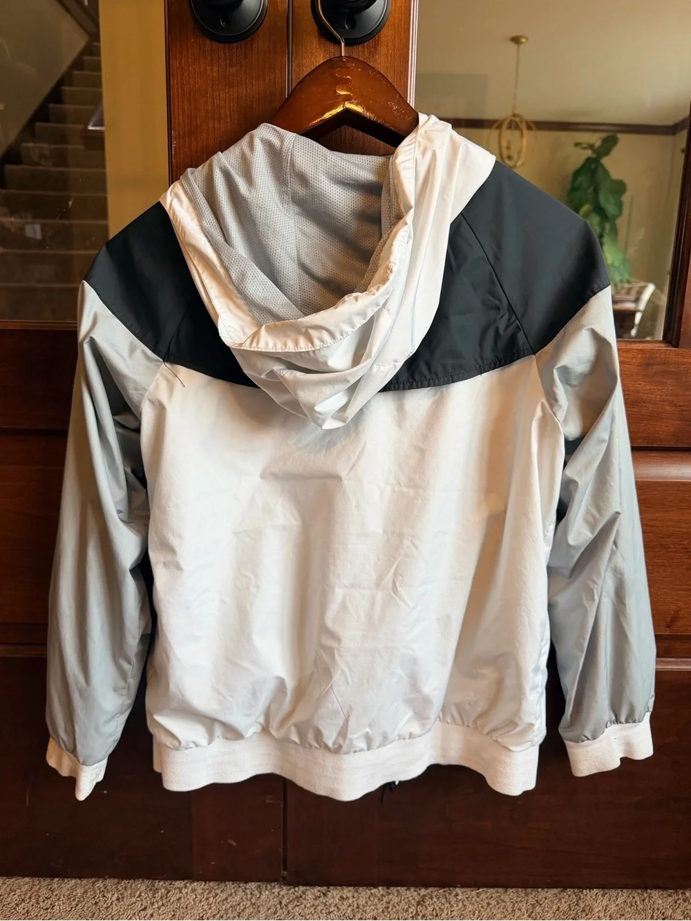 Nike Hooded Windbreaker Jacket in Black and Light Gray